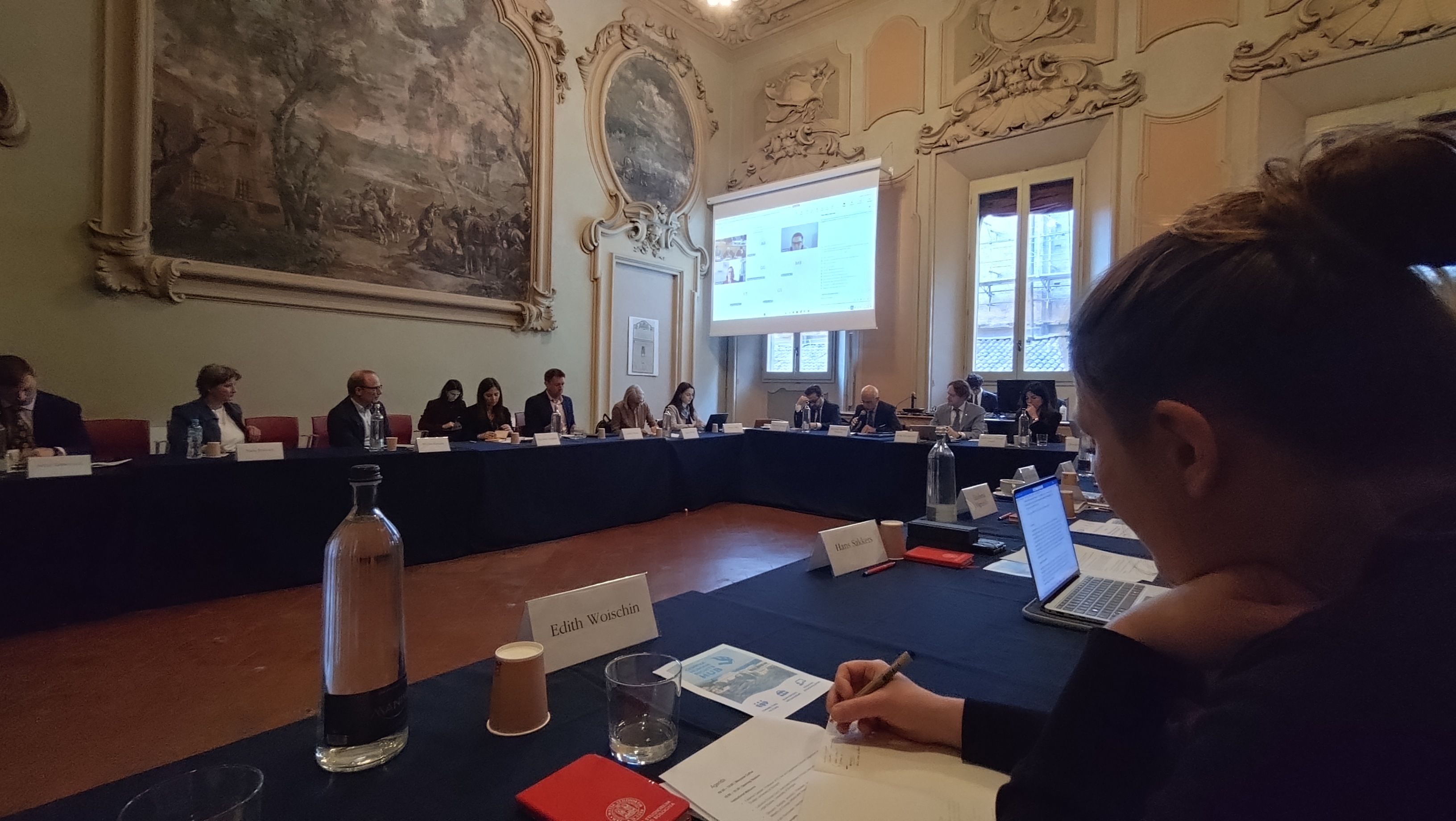 Exploring the role of digital tools for local and regional governments